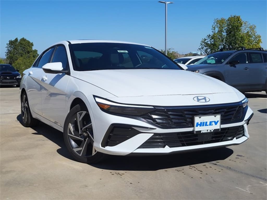 New 2025 Hyundai Elantra Hybrid Limited Sedan