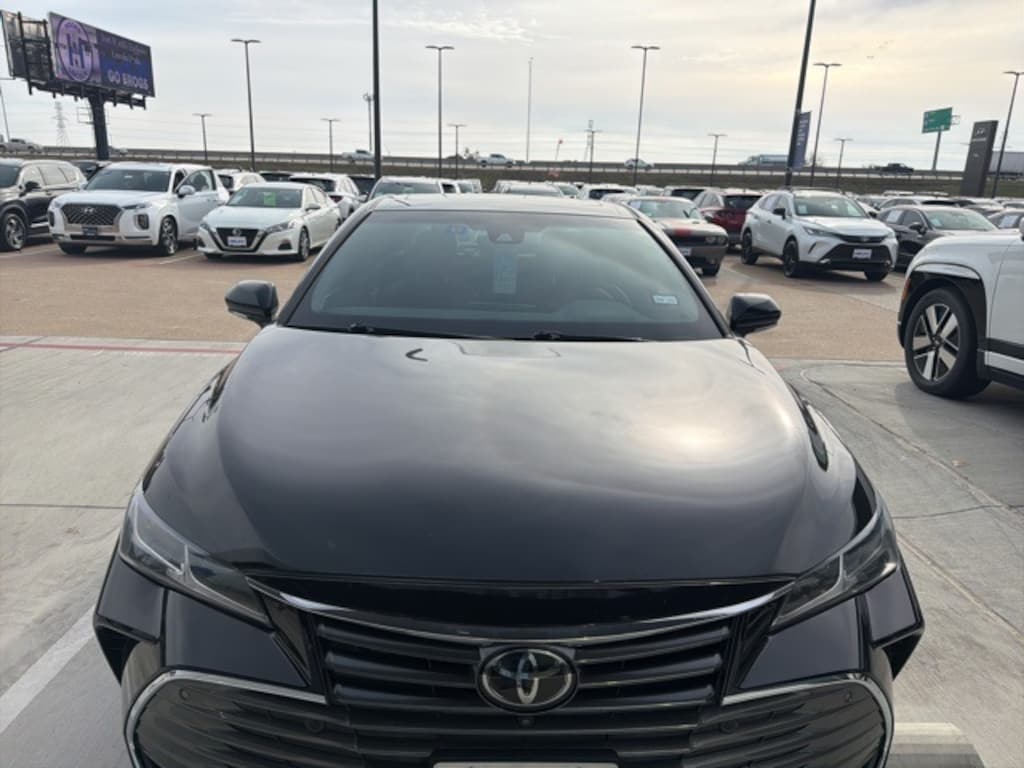 Used 2020 Toyota Avalon Limited Sedan