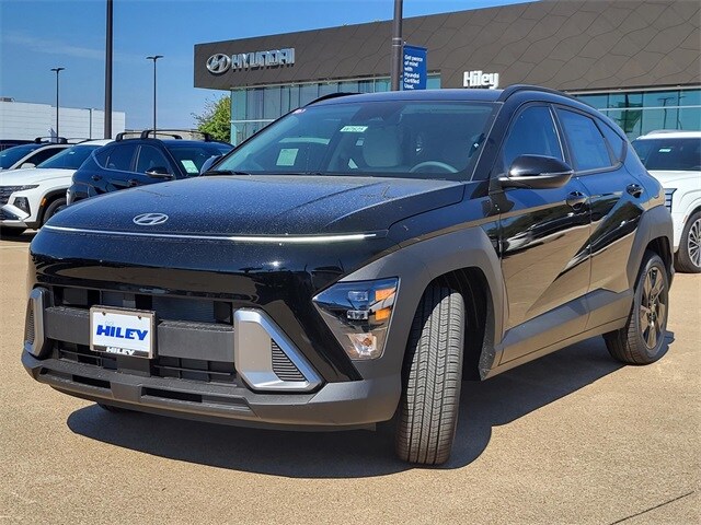 2026 Hyundai Kona SEL photo 2