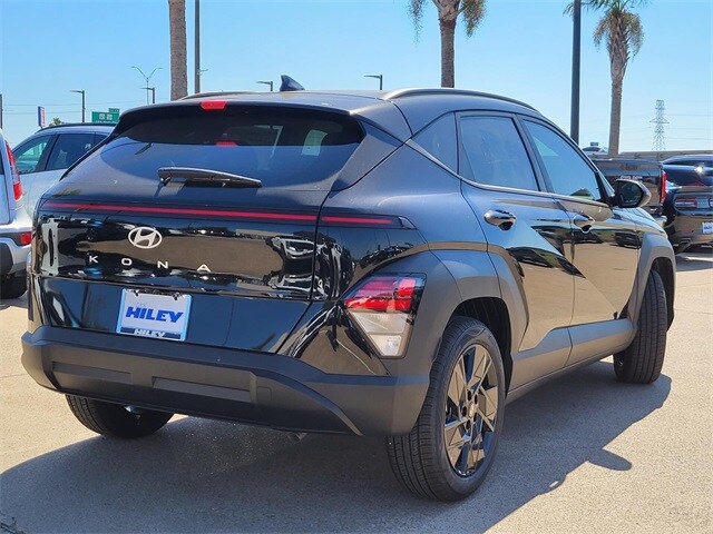 2026 Hyundai Kona SEL photo 4