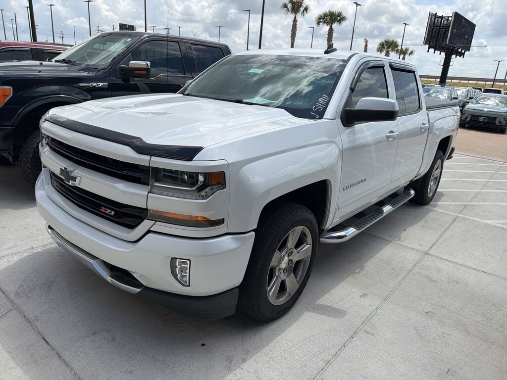 Used 2018 Chevrolet Silverado 1500 LT Truck Crew Cab