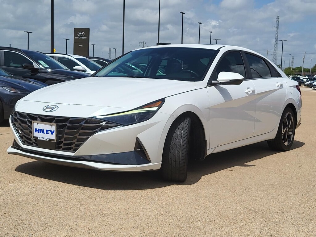 Used 2022 Hyundai Elantra Limited Sedan