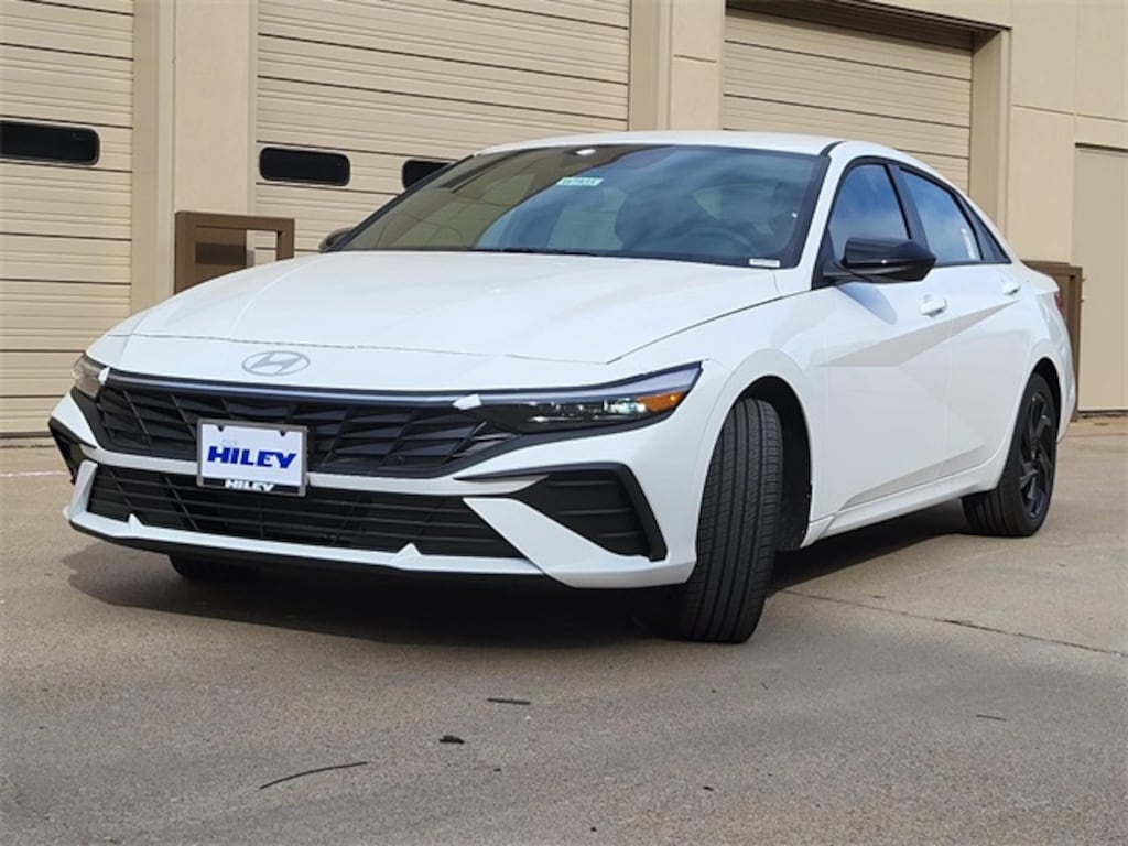 New 2026 Hyundai Elantra SEL Sport Sedan