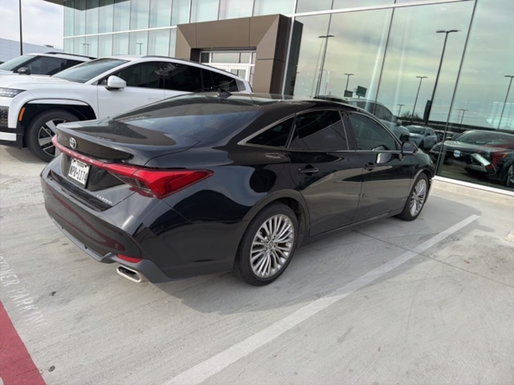 Used 2020 Toyota Avalon Limited Sedan