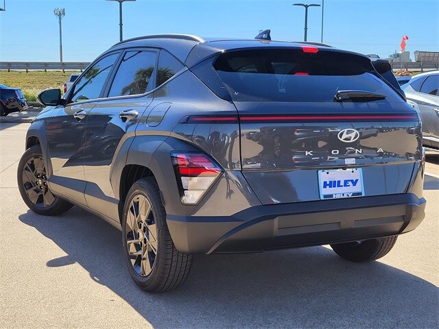 2026 Hyundai Kona SEL photo 3