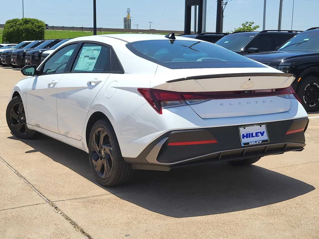 New 2026 Hyundai Elantra SEL Sport Sedan