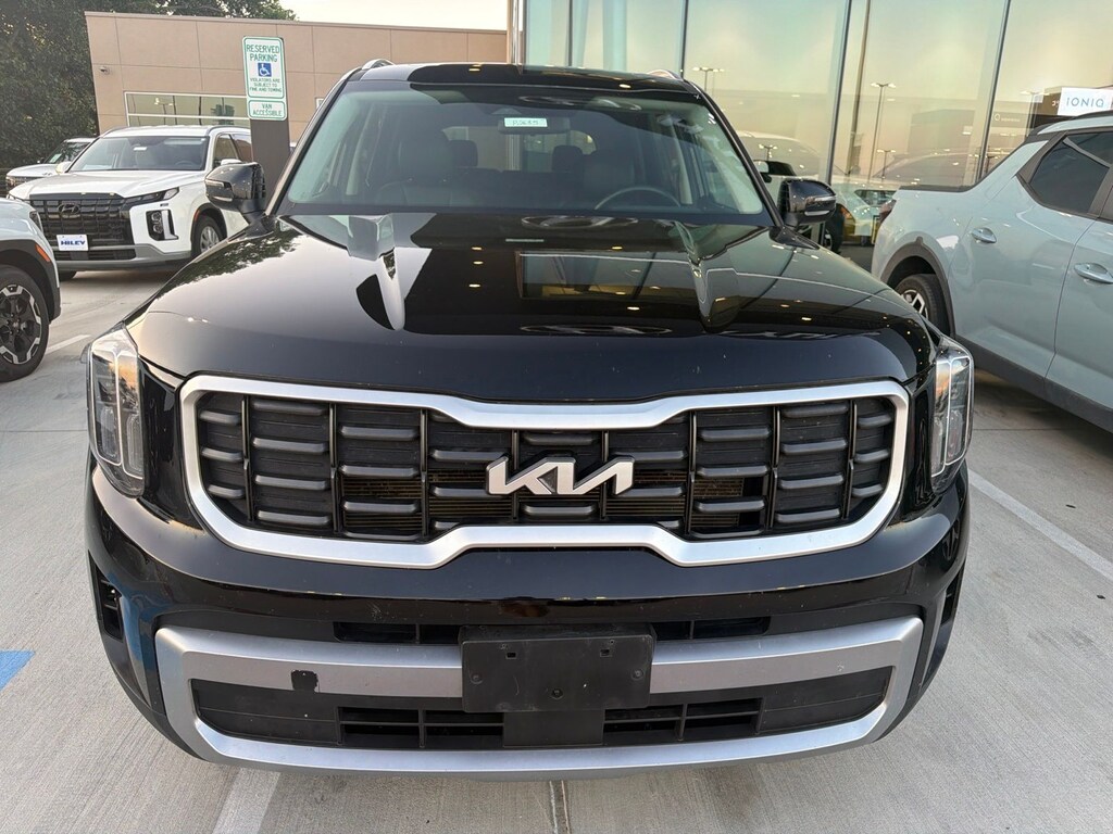 Used 2025 Kia Telluride S SUV