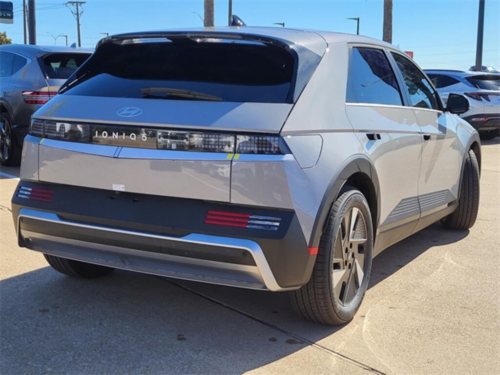 New 2026 Hyundai IONIQ 5 SEL SUV