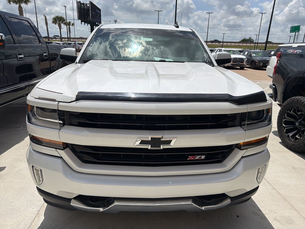 Used 2018 Chevrolet Silverado 1500 LT Truck Crew Cab