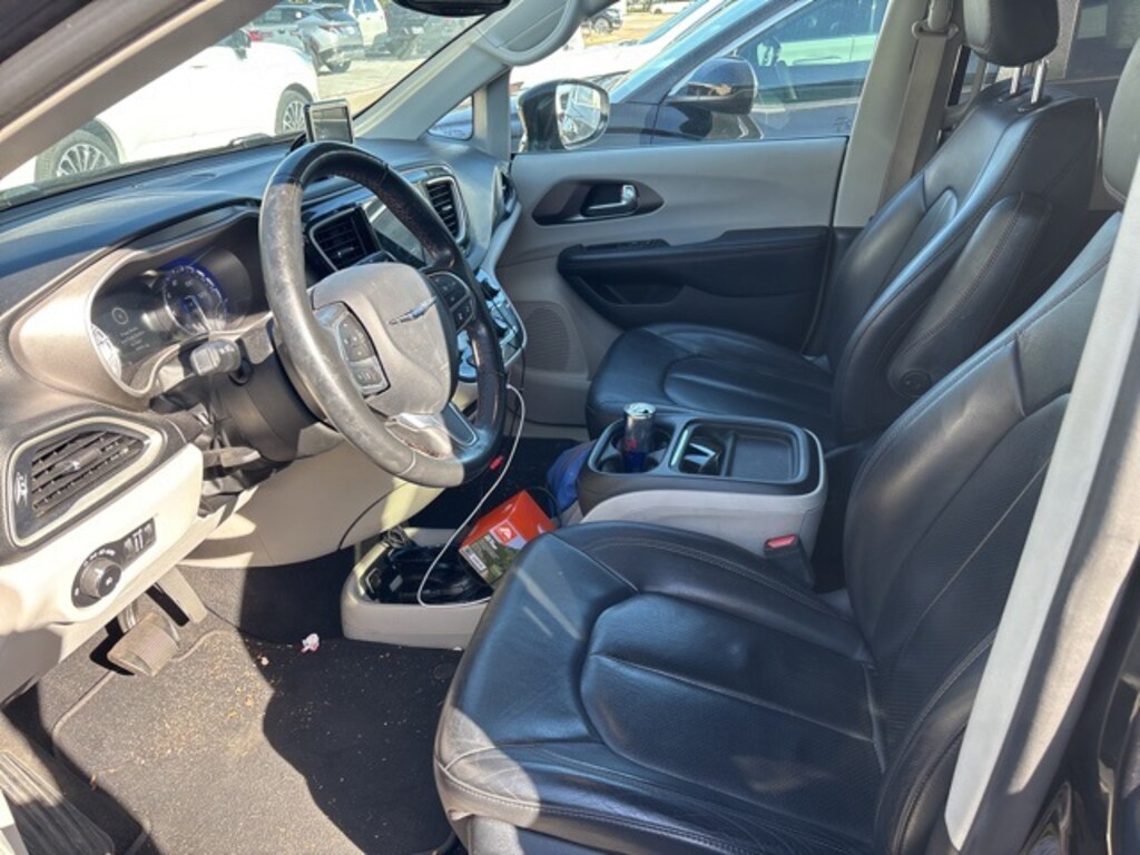 Used 2020 Chrysler Pacifica Touring L Van Passenger Van