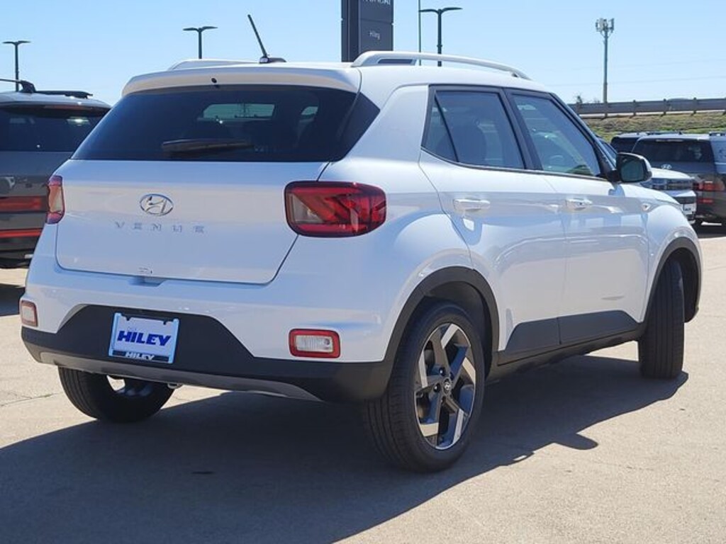 New 2026 Hyundai Venue SEL SUV
