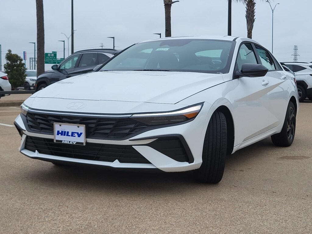 New 2026 Hyundai Elantra SEL Sport Sedan