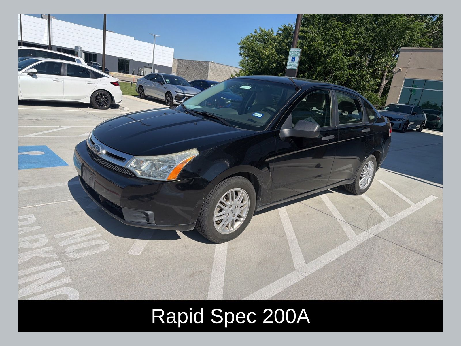 2010 Ford Focus SE's photo