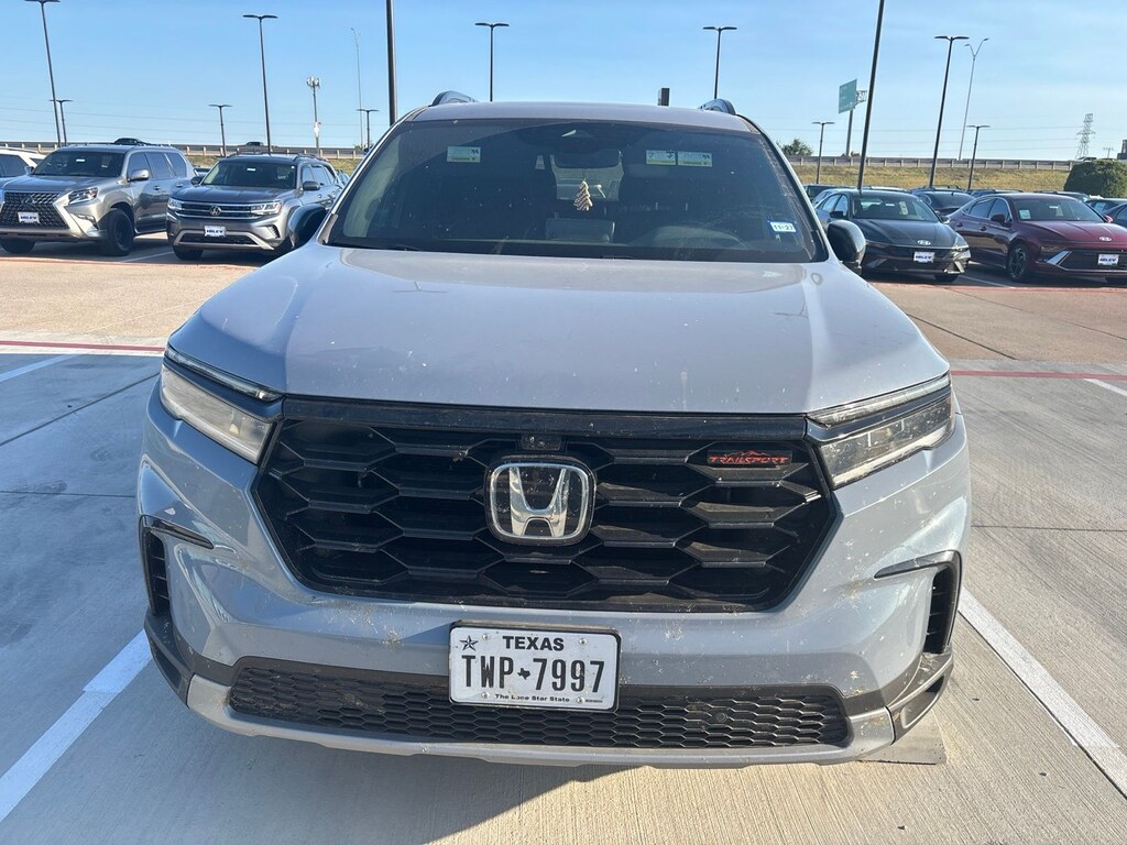 Used 2025 Honda Pilot TrailSport SUV
