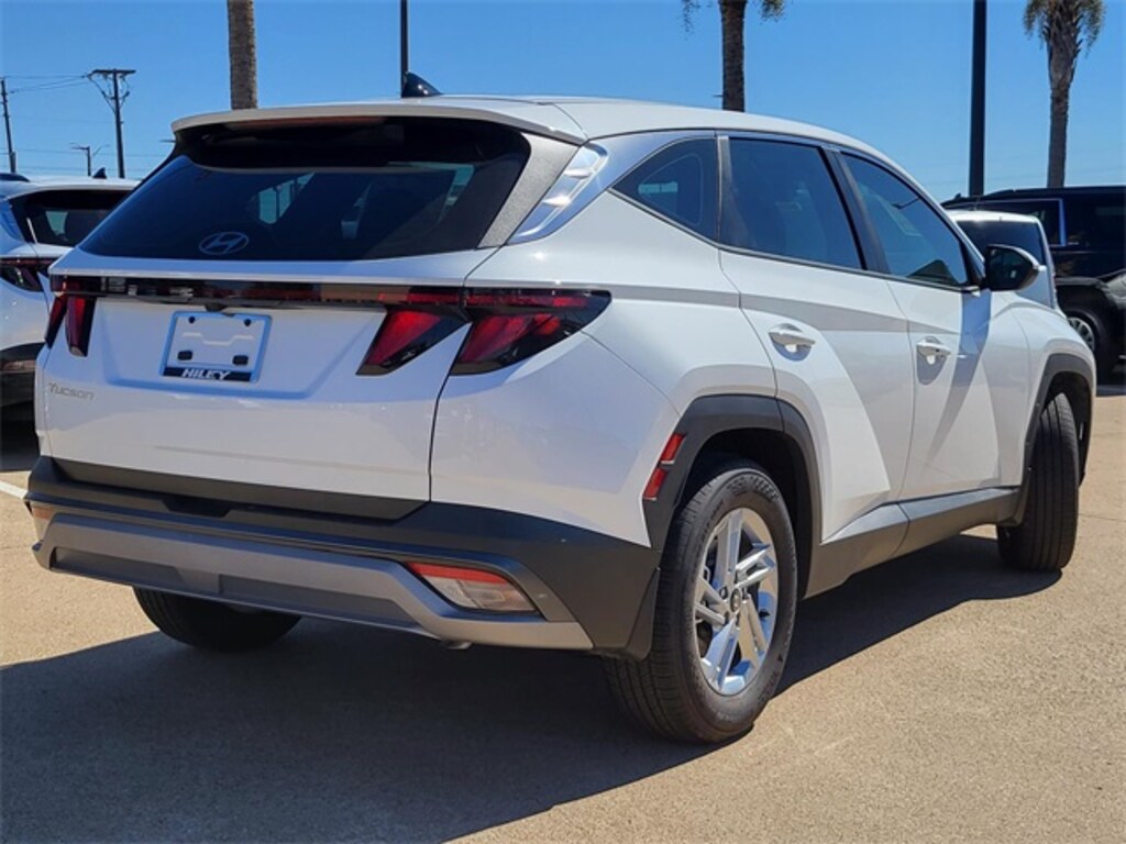 New 2025 Hyundai Tucson SE SUV