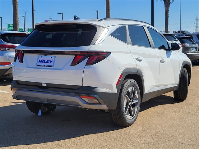 2026 Hyundai Tucson SEL photo 3