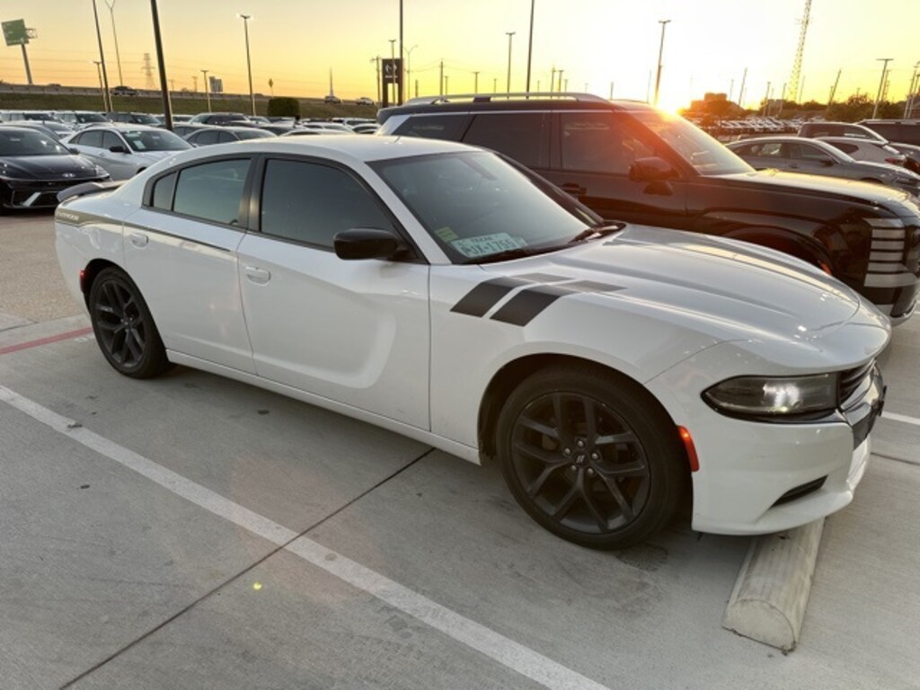 Used 2019 Dodge Charger SXT Sedan