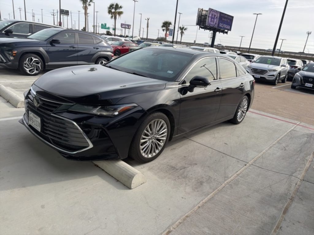 Used 2020 Toyota Avalon Limited Sedan