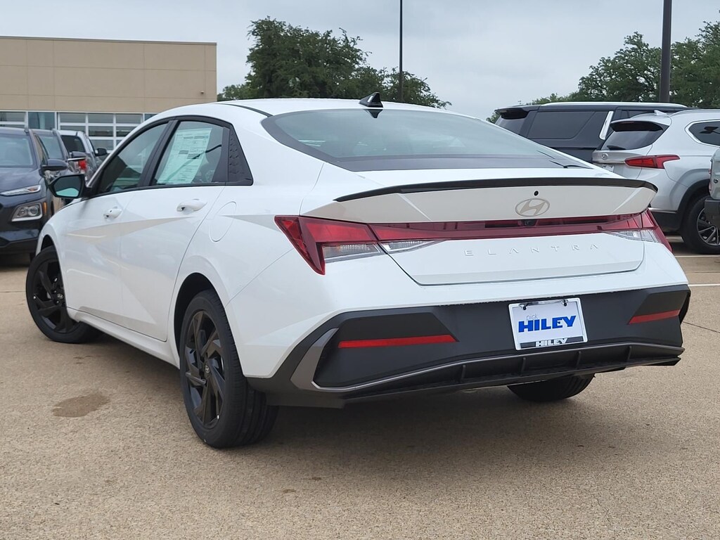 New 2026 Hyundai Elantra SEL Sport Sedan