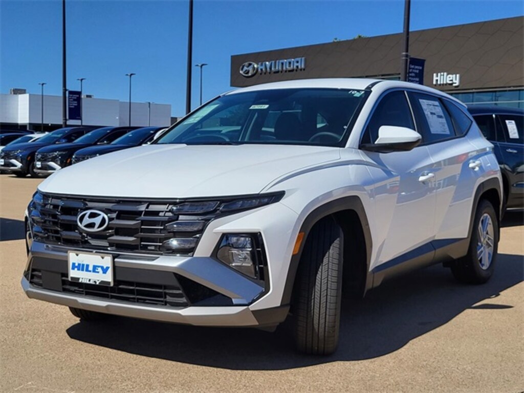 New 2025 Hyundai Tucson SE SUV