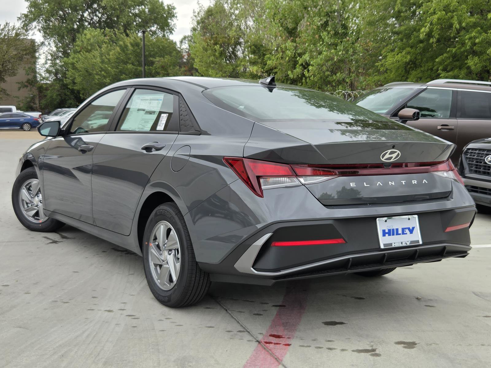New 2026 Hyundai Elantra SE Sedan