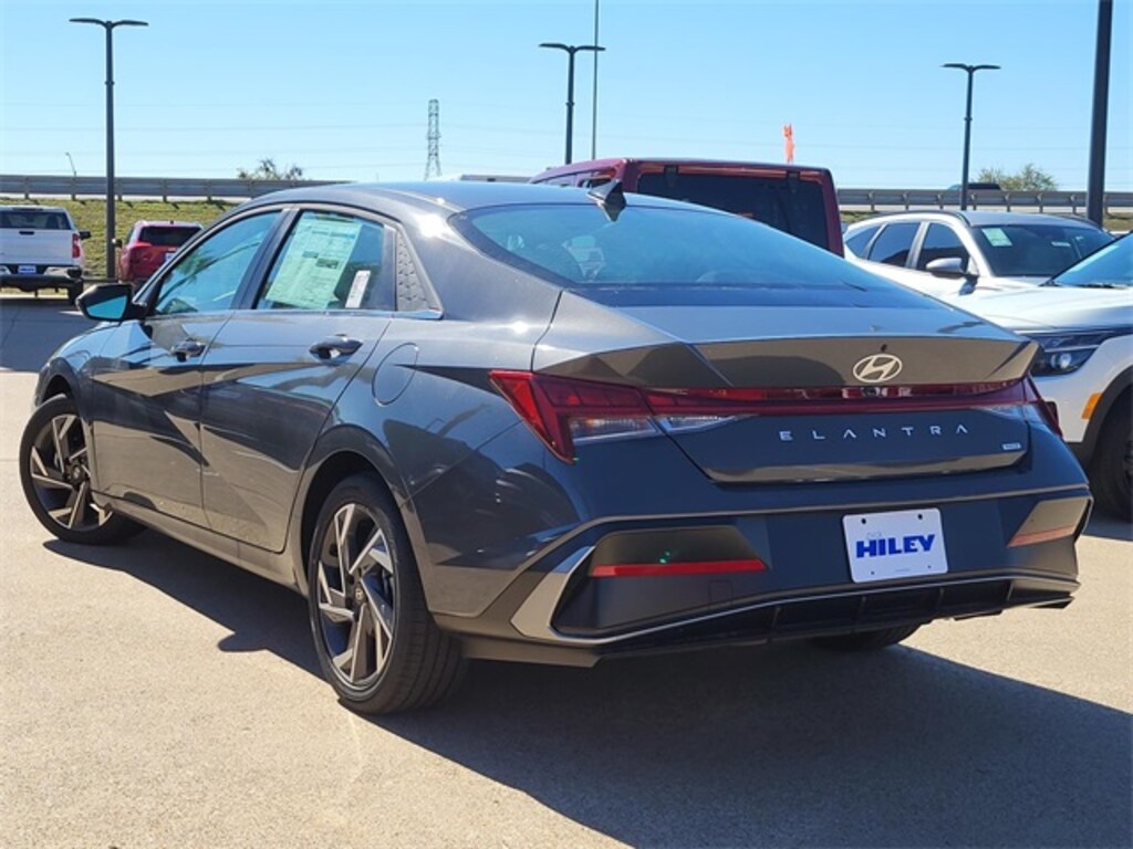 New 2025 Hyundai Elantra Hybrid Limited Sedan