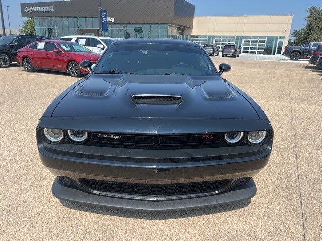 2022 Dodge Challenger R/T Scat Pack photo 2