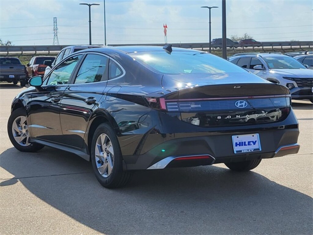 New 2026 Hyundai Sonata SE Sedan