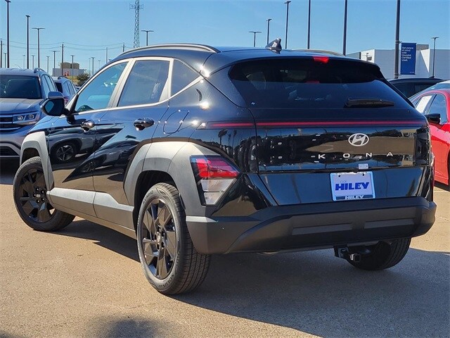 2026 Hyundai Kona SEL photo 3