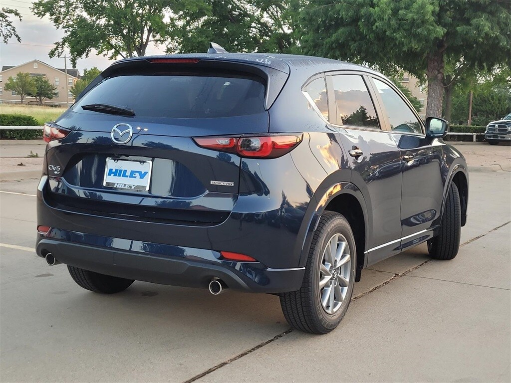 2025 Mazda CX-5 2.5 S Preferred photo 3