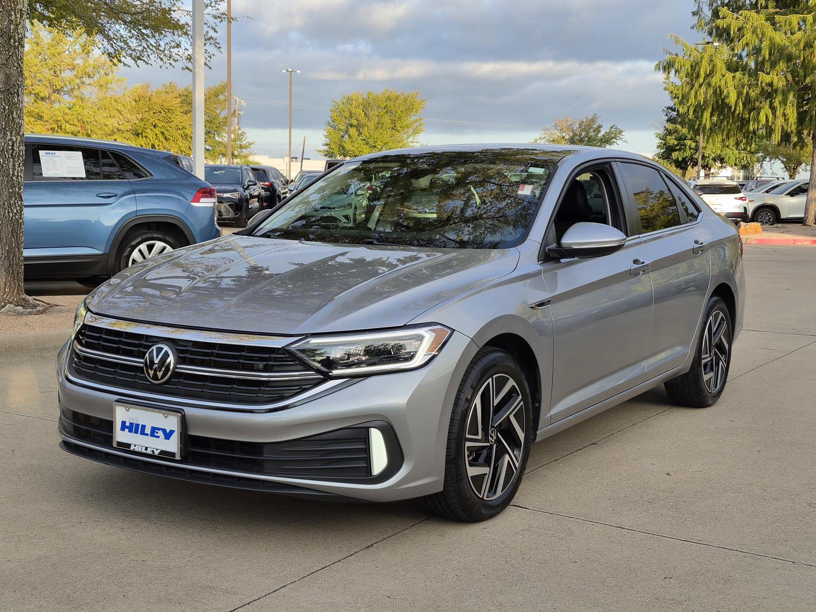 Used 2022 Volkswagen Jetta 1.5T SEL Sedan