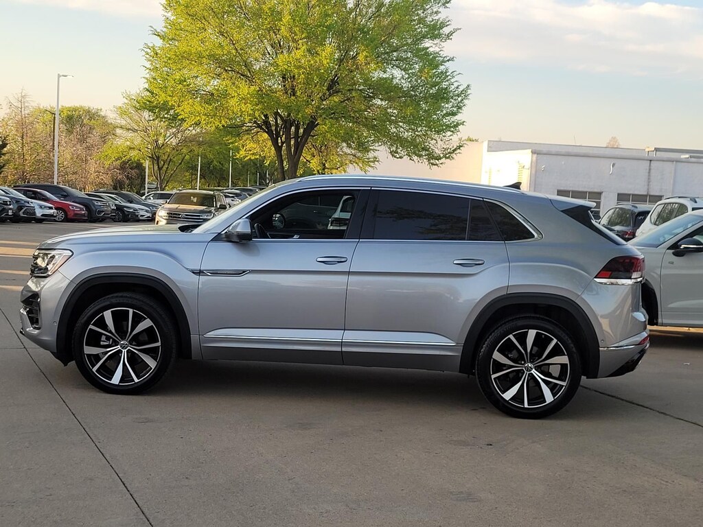 Used 2024 Volkswagen Atlas Cross Sport 2.0T SEL Premium R-Line SUV