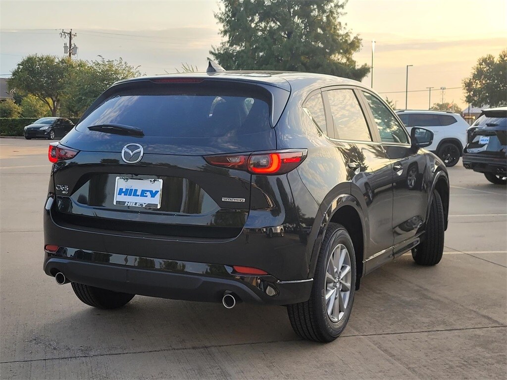 2025 Mazda CX-5 2.5 S Preferred photo 3