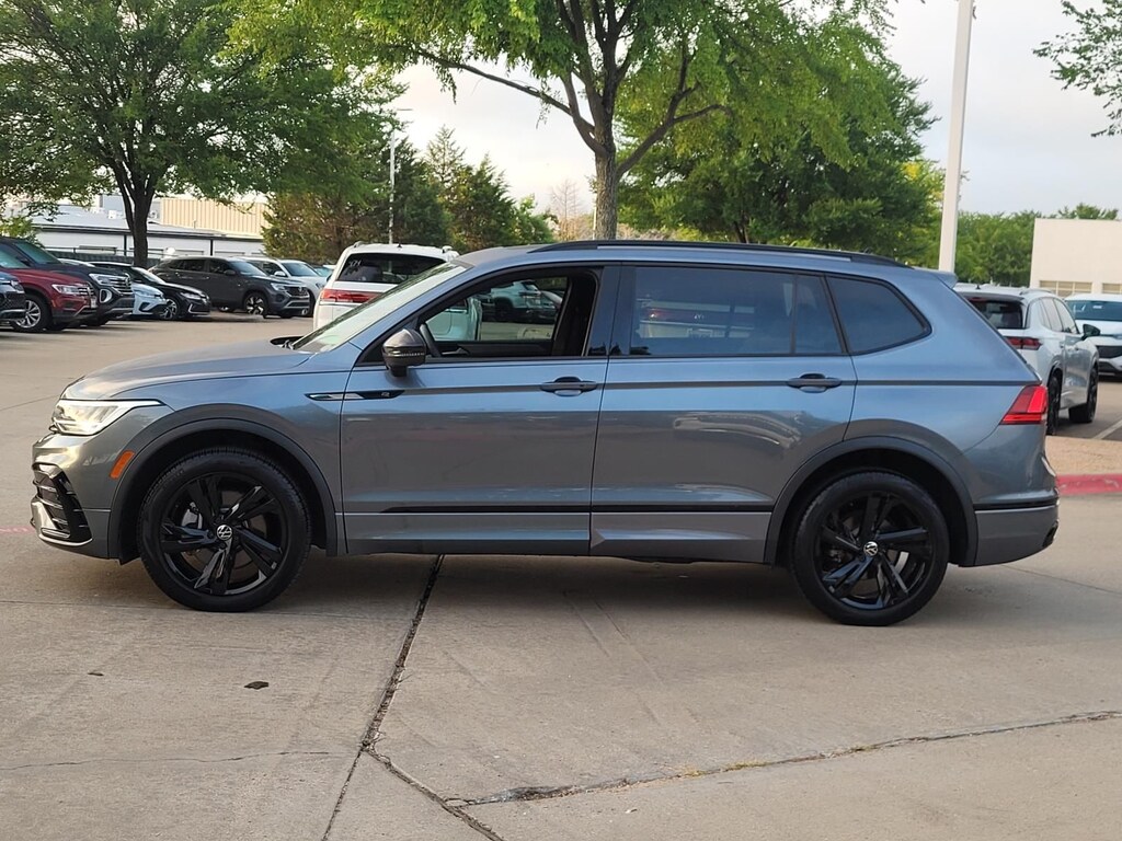 Certified 2023 Volkswagen Tiguan 2.0T SE R-Line Black SUV