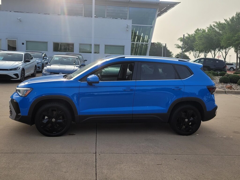 Certified 2025 Volkswagen Taos 1.5T SE SUV