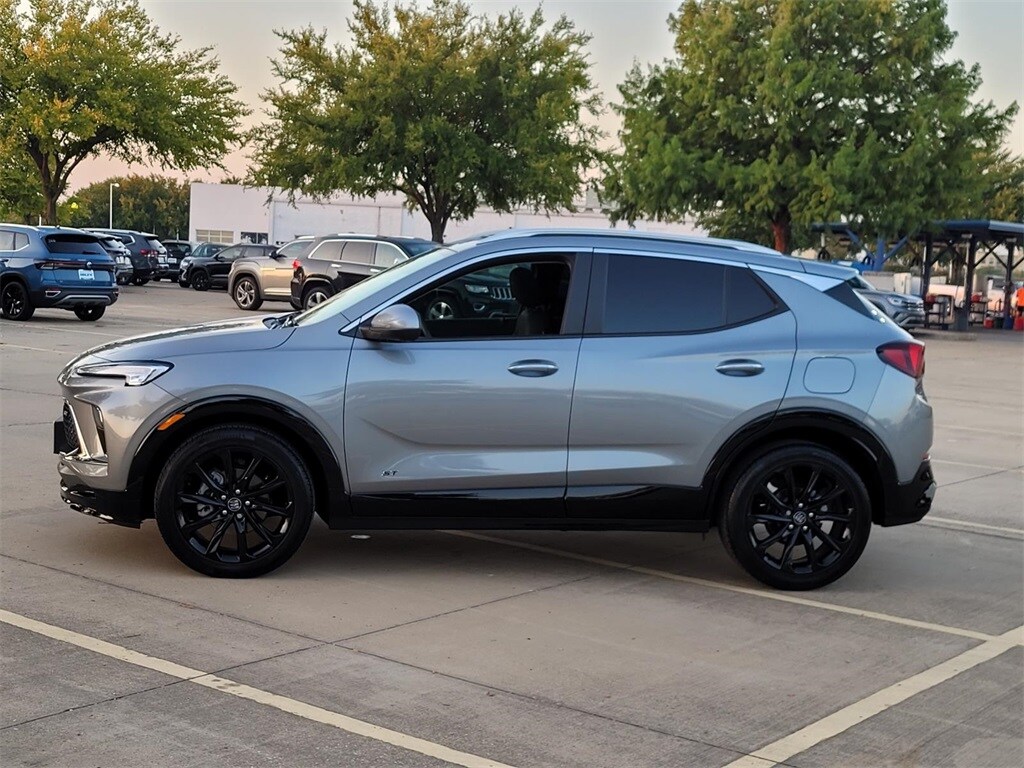 2025 Buick Encore GX Sport Touring photo 4