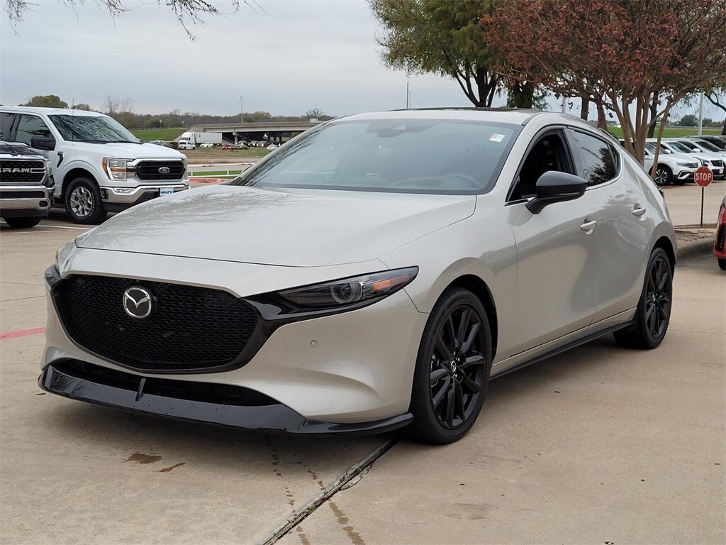 2022 Mazda Mazda3 Hatchback 2.5 Turbo Premium Plus photo 2