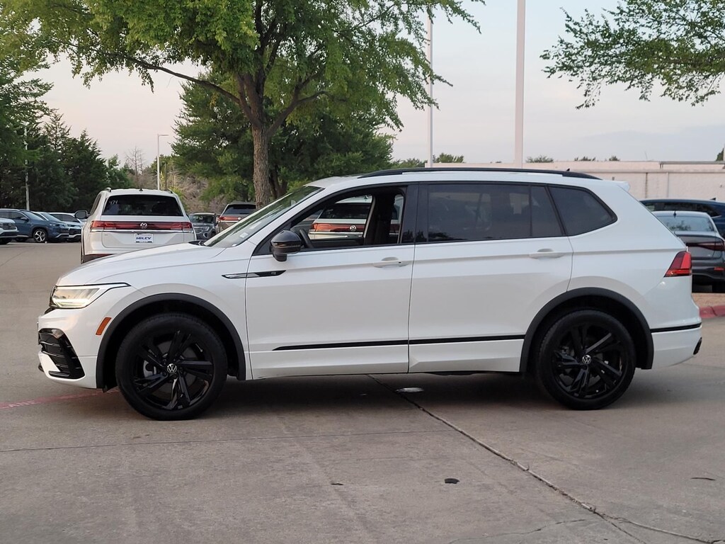 Certified 2024 Volkswagen Tiguan 2.0T SE R-Line Black SUV
