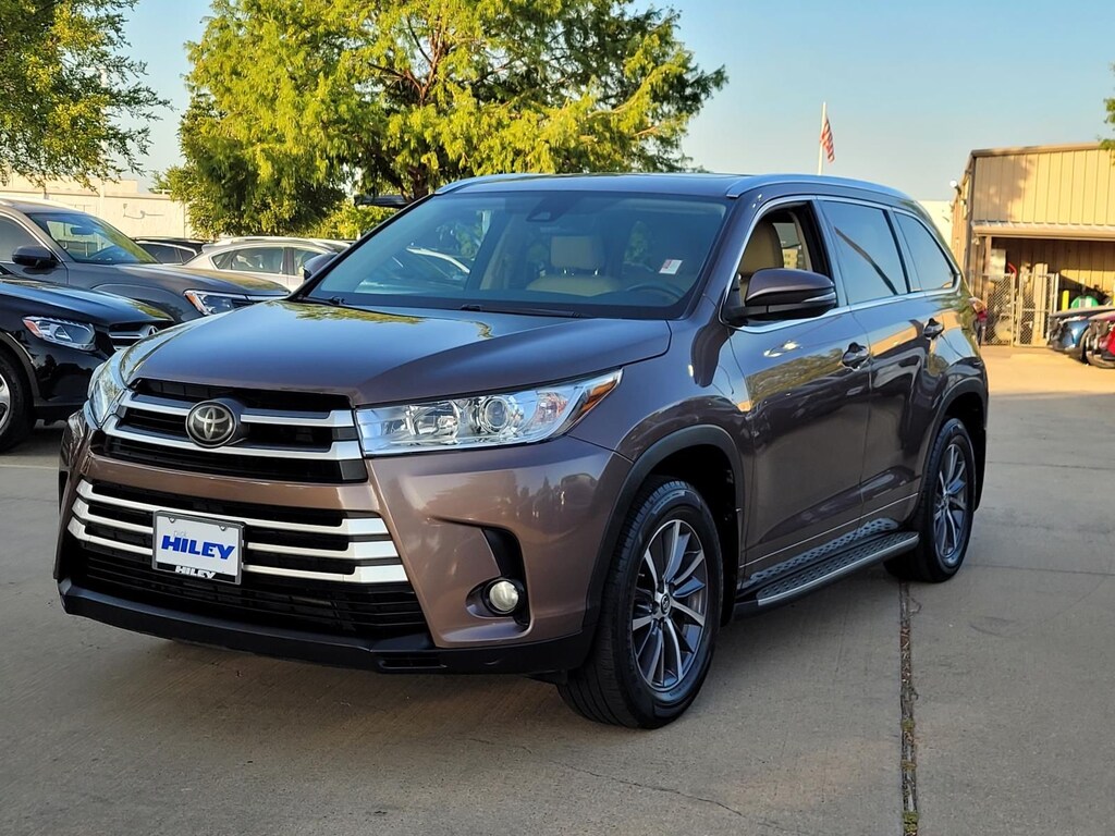 Used 2017 Toyota Highlander SUV