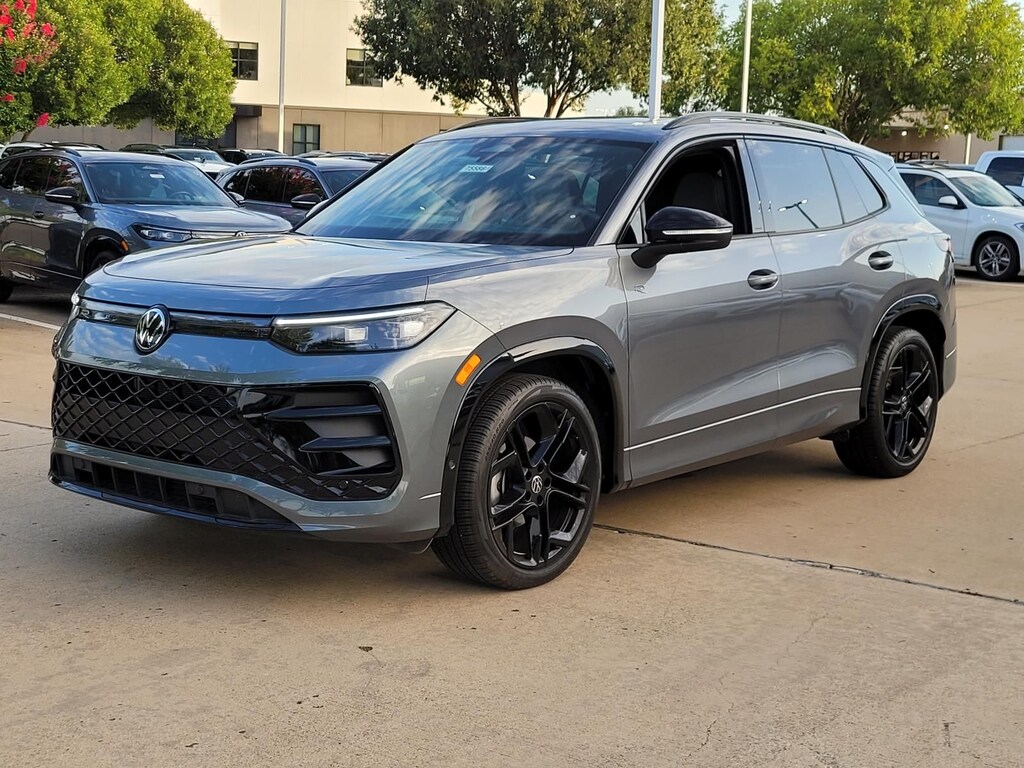 Certified 2026 Volkswagen Tiguan SE R-Line Black SUV