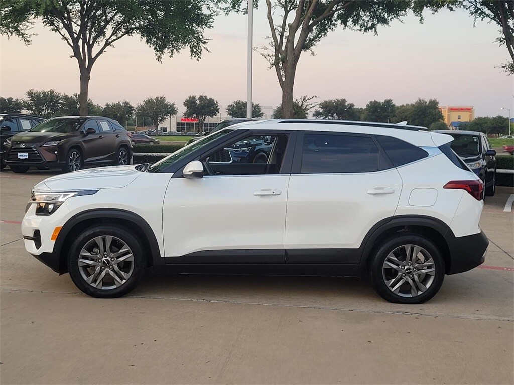 2022 Kia Seltos S photo 4