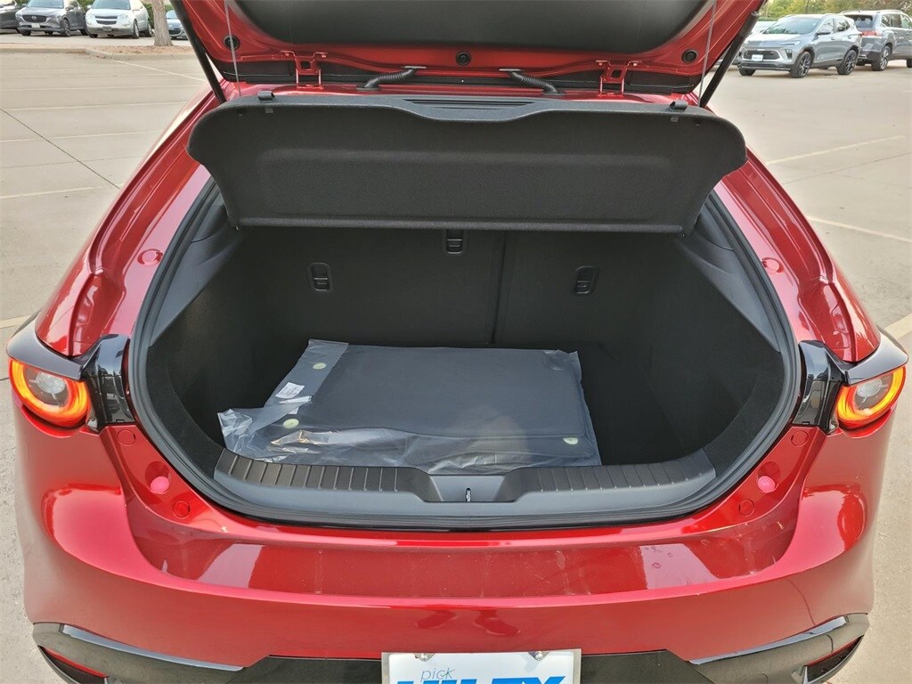 2026 Mazda Mazda3 Hatchback 2.5 s Premium photo 4