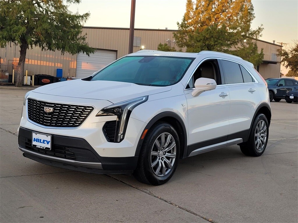 2019 Cadillac XT4 Premium Luxury photo 2