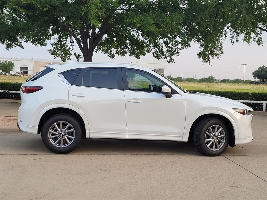 2025 Mazda CX-5 2.5 S Preferred photo 2