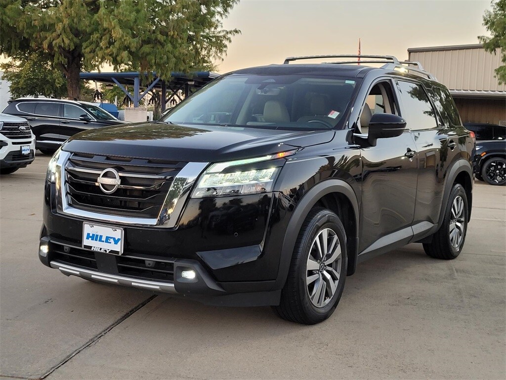 Used 2023 Nissan Pathfinder SL SUV