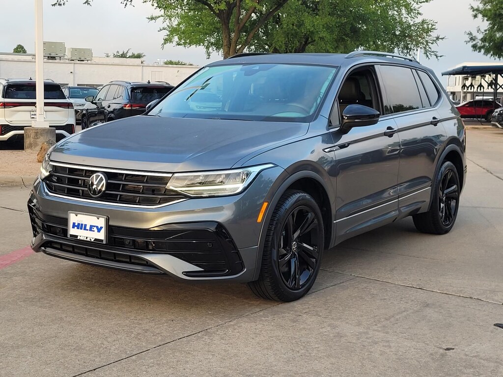 Certified 2023 Volkswagen Tiguan 2.0T SE R-Line Black SUV