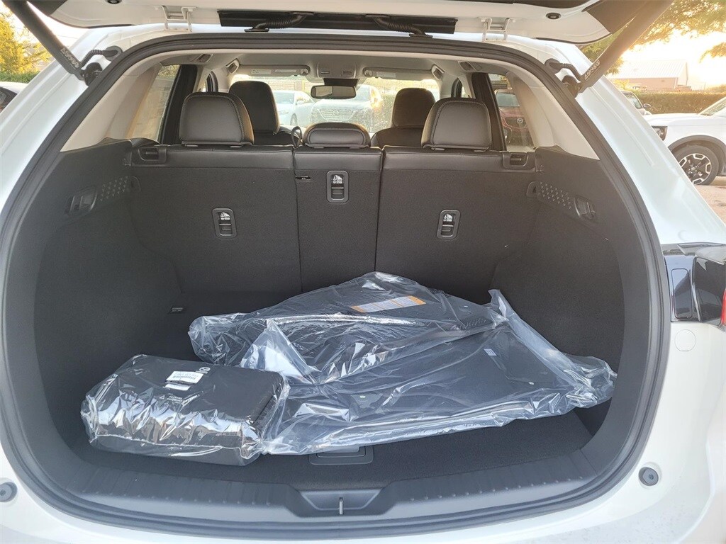 2025 Mazda CX-5 2.5 S Preferred photo 3