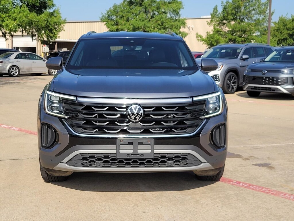 Used 2024 Volkswagen Atlas Cross Sport 2.0T SE w/Technology SUV