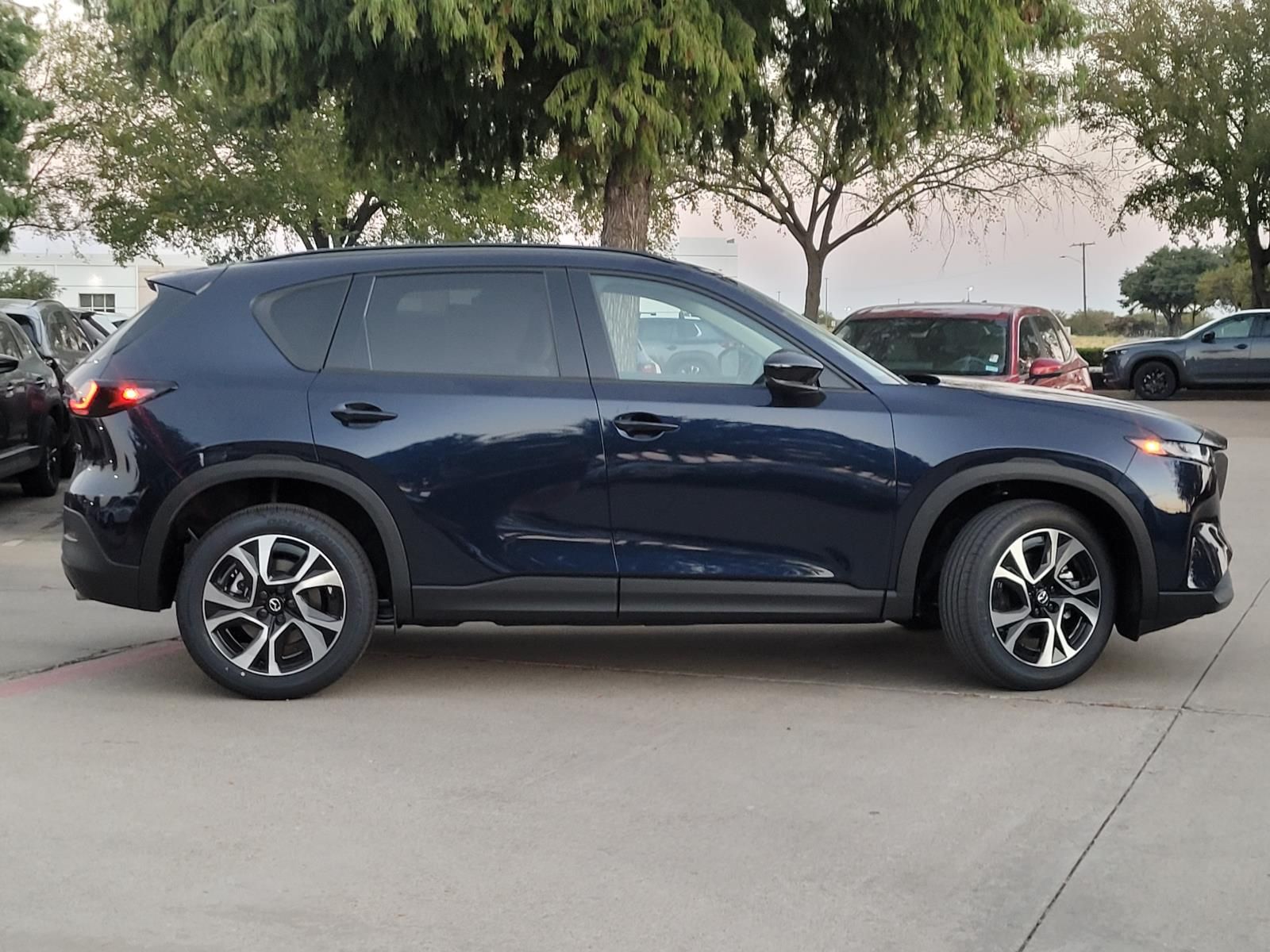 New 2026 Mazda CX-5 2.5 S Preferred SUV
