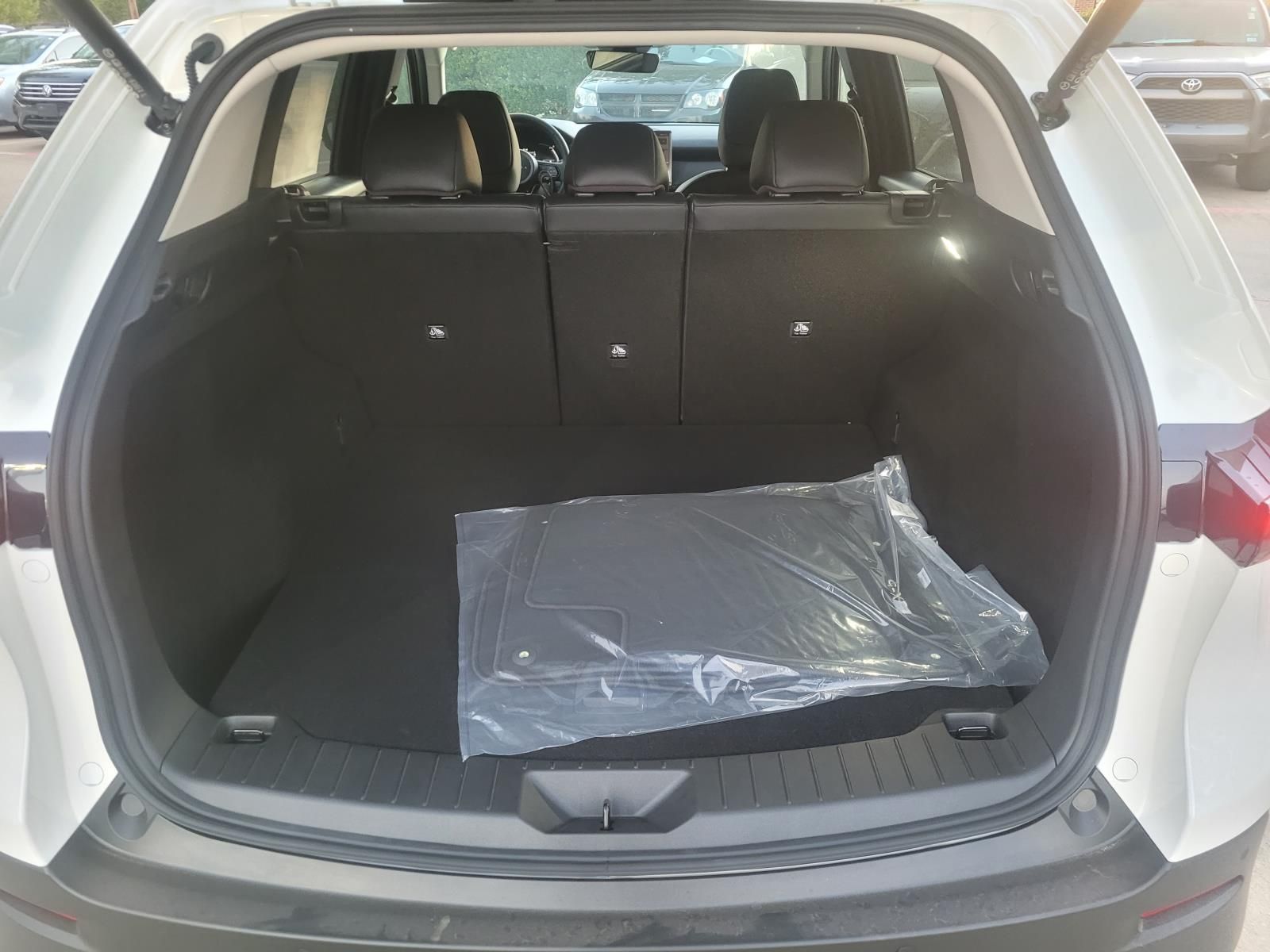 New 2026 Mazda CX-5 2.5 S Preferred SUV